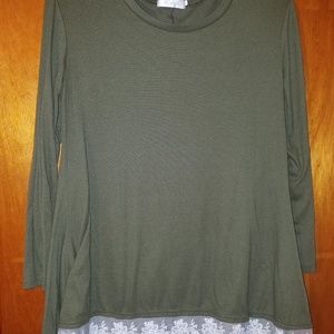 Wekili long sleeve shirt with lace front hem